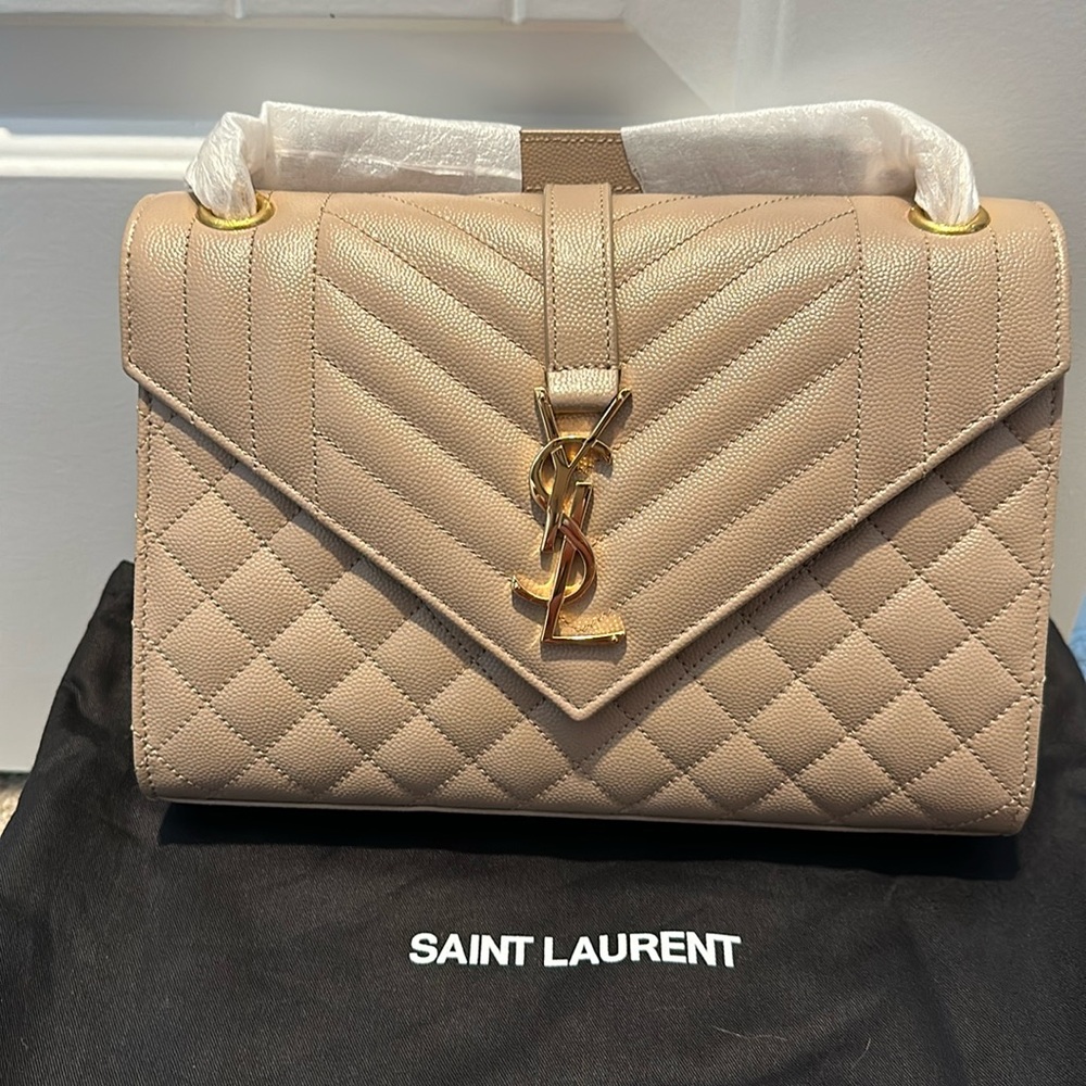 BRAND NEW YSL ENVELOPE MEDIUM IN QUILTED GRAIN DE POUDRE EMBOSSED LEATHER